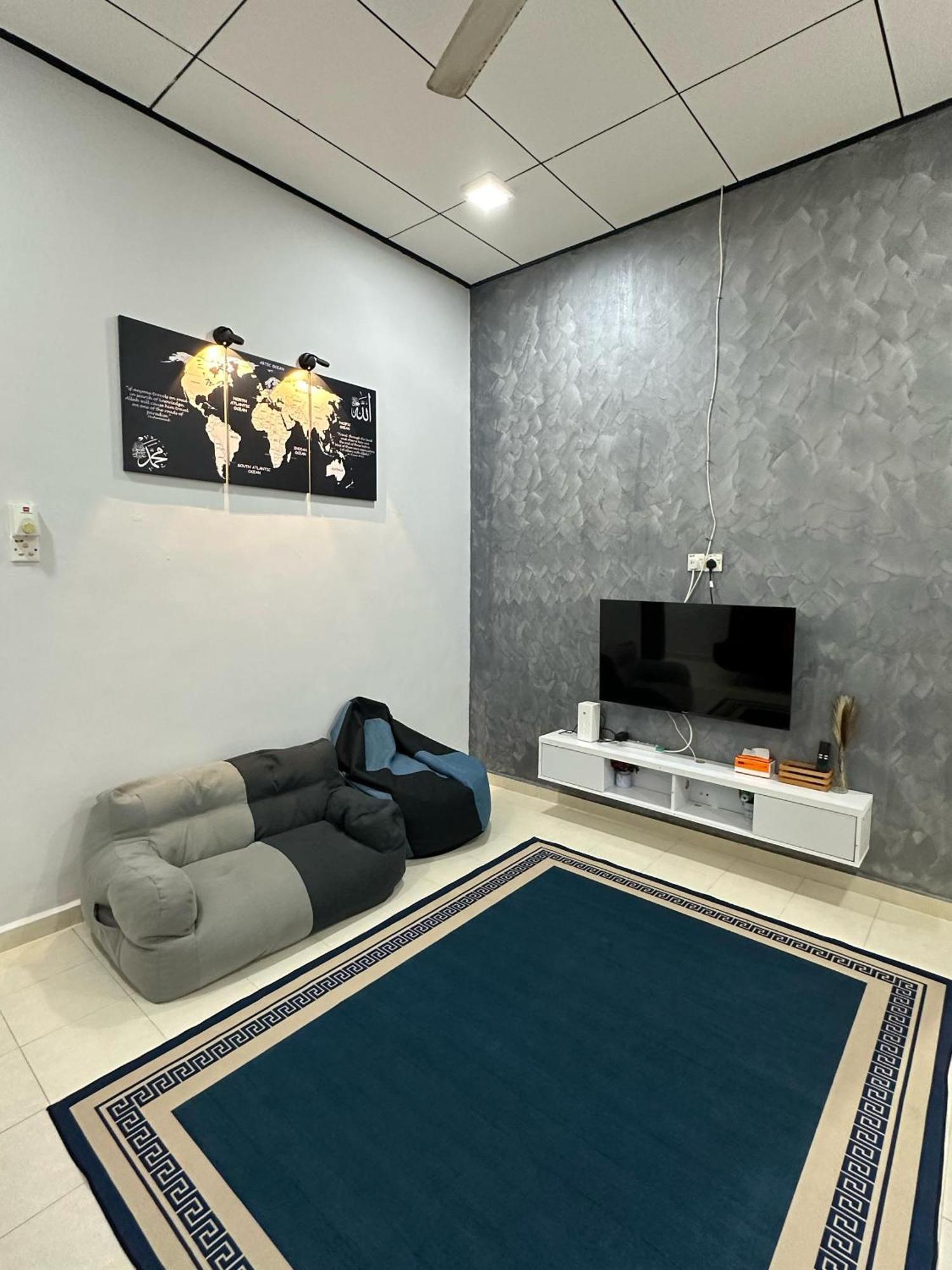 Homestay Izhan Bandar Kuala Terengganu Exterior photo